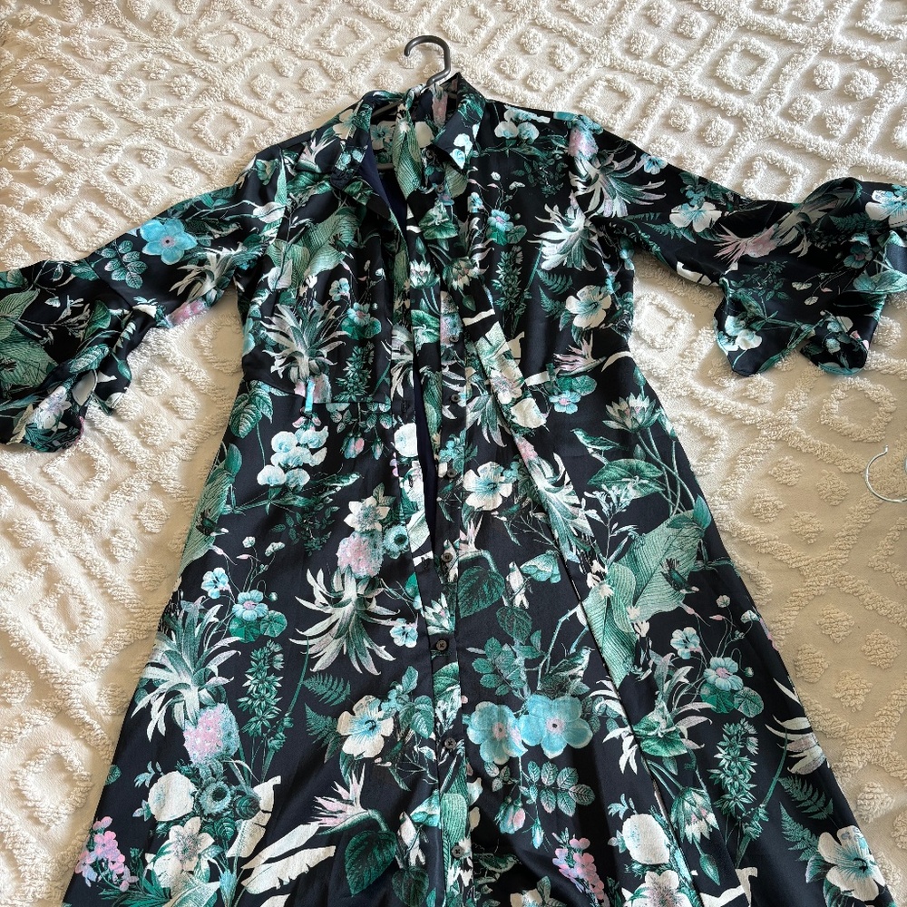 Banana republic long Blue Floral dress